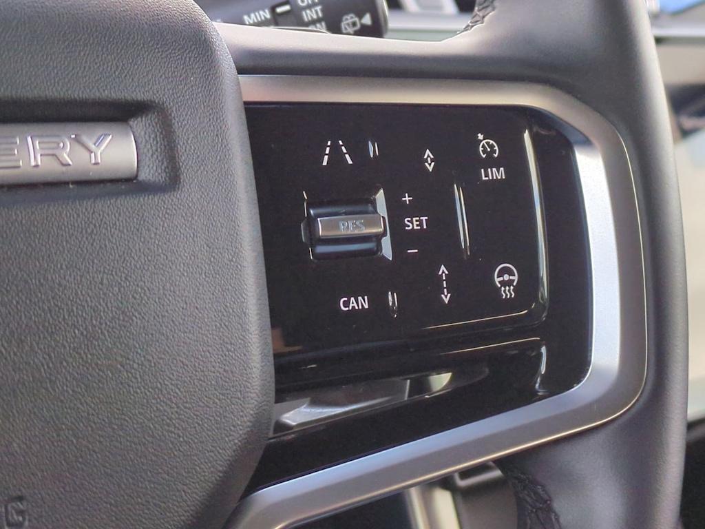 Thumbnail: 2025 Land Rover Discovery Sport - 30