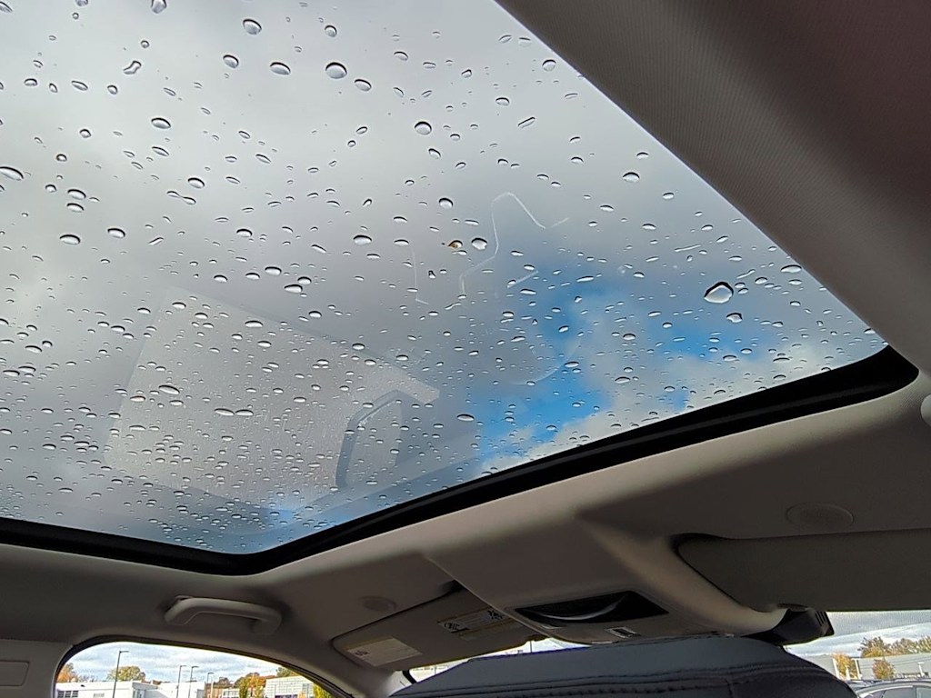 Thumbnail: 2025 Land Rover Discovery Sport - 28