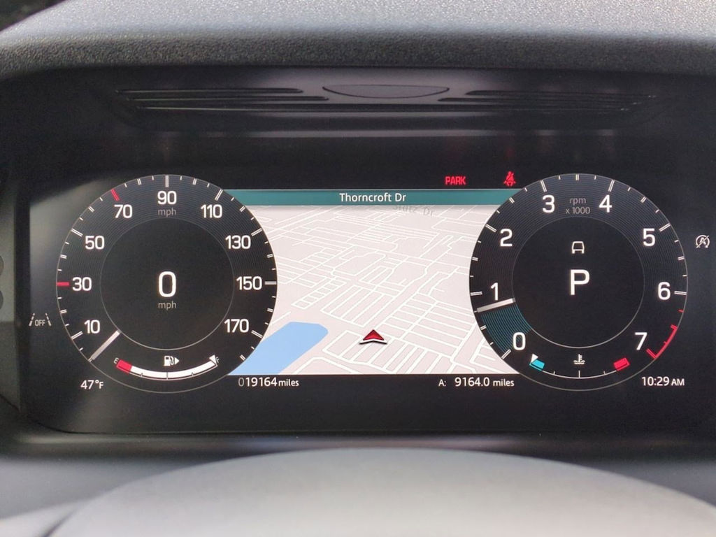 Thumbnail: 2025 Land Rover Discovery Sport - 15