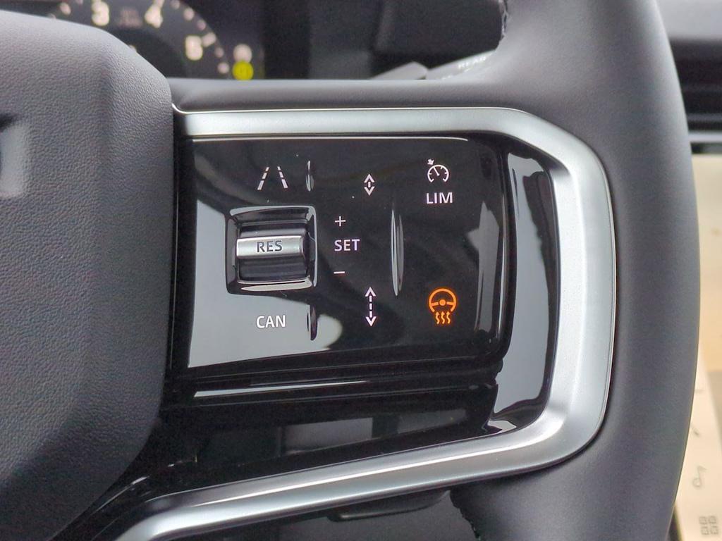 Thumbnail: 2025 Land Rover Discovery Sport - 29