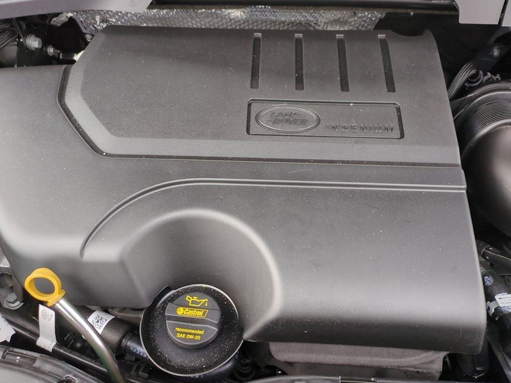 Thumbnail: 2025 Land Rover Discovery Sport - 5