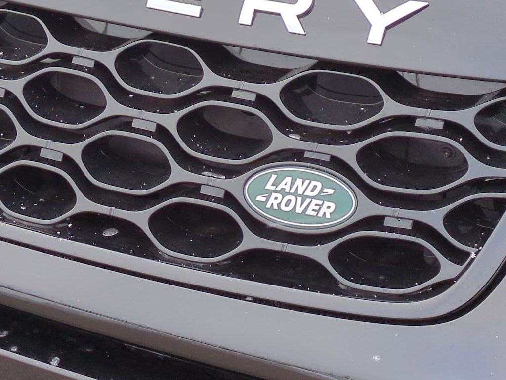 Thumbnail: 2025 Land Rover Discovery Sport - 23