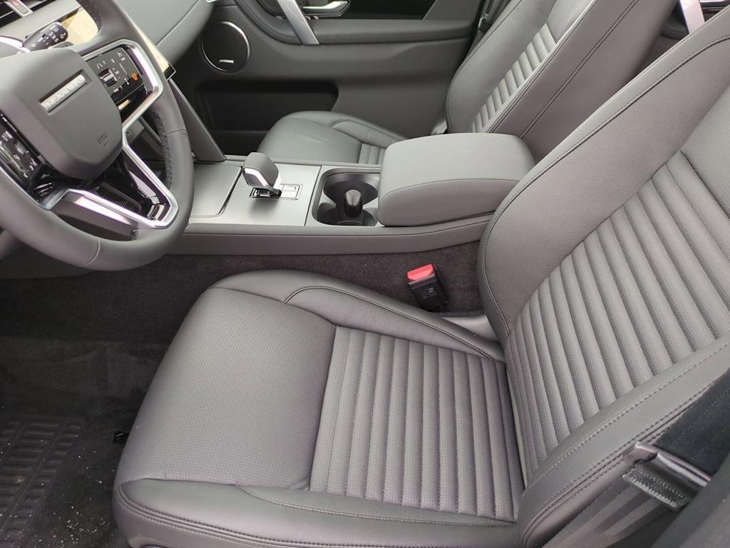 Thumbnail: 2025 Land Rover Discovery Sport - 10