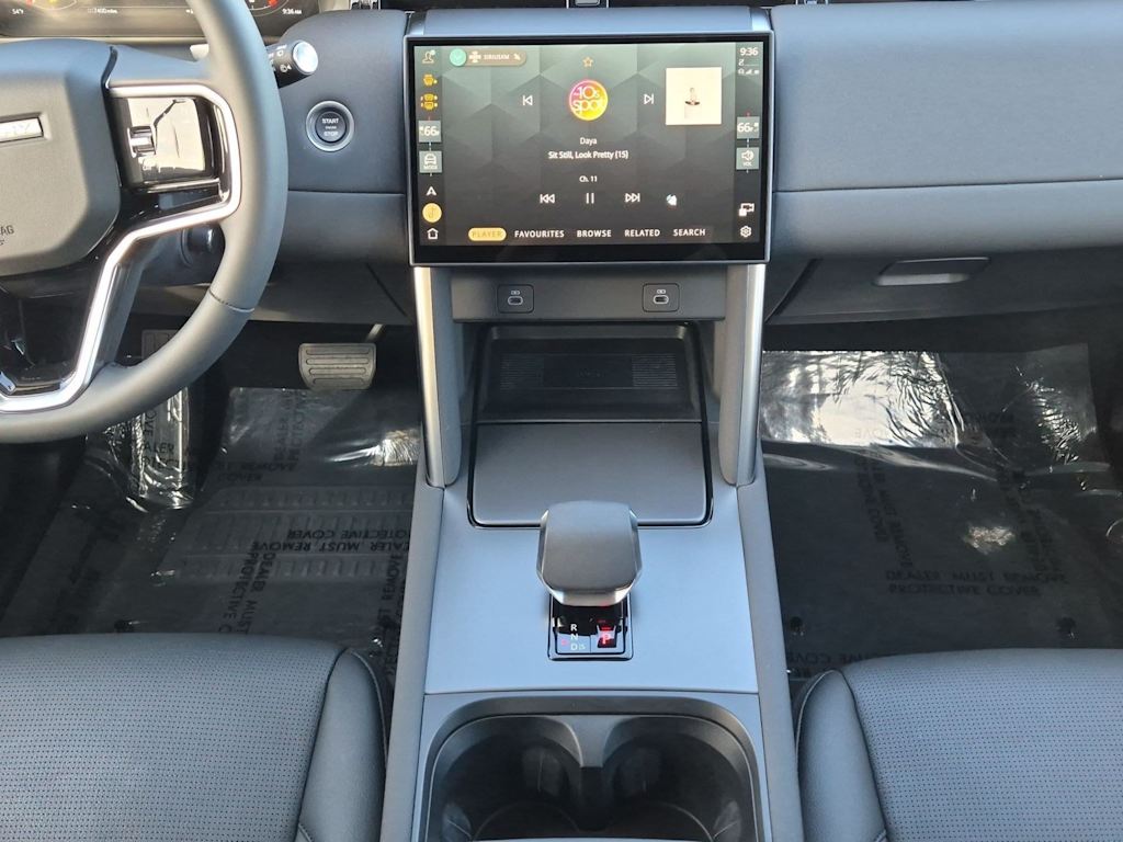 Thumbnail: 2025 Land Rover Discovery Sport - 34