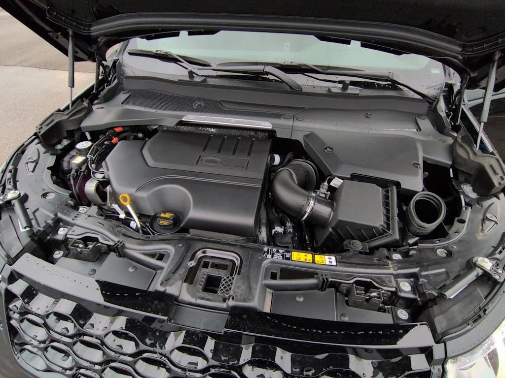 Thumbnail: 2026 Land Rover Discovery Sport - 9