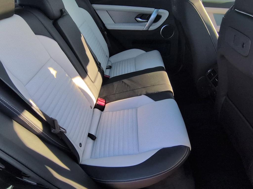 Thumbnail: 2026 Land Rover Discovery Sport - 25