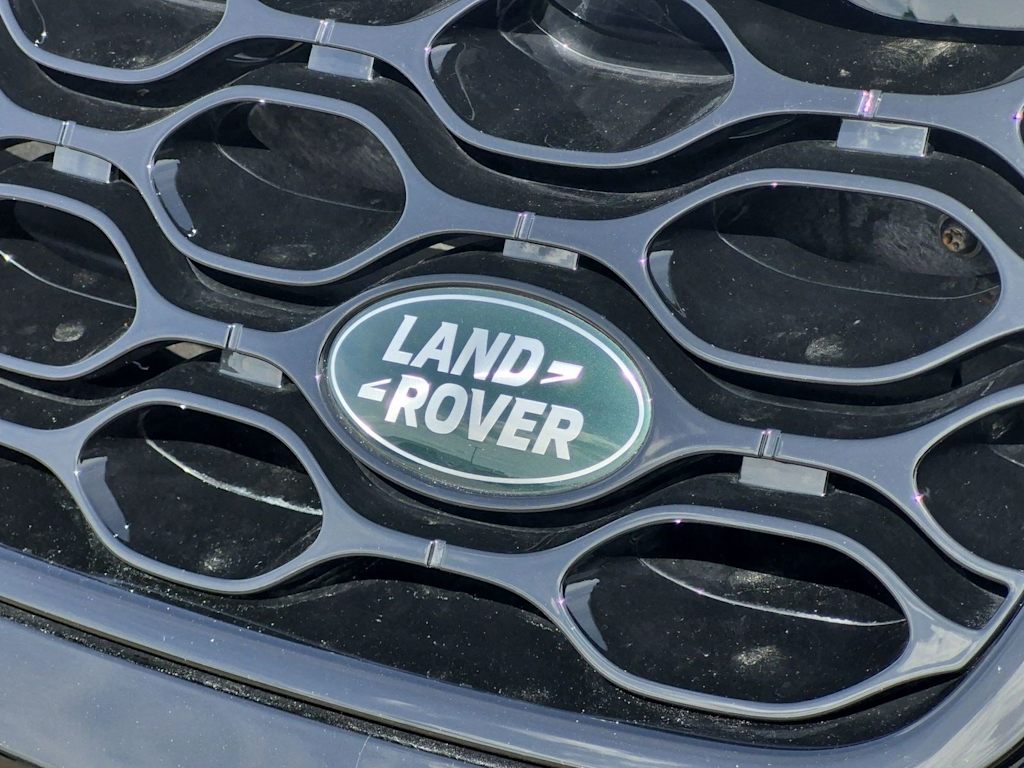 Thumbnail: 2026 Land Rover Discovery Sport - 24