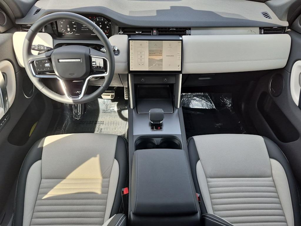 Thumbnail: 2026 Land Rover Discovery Sport - 9
