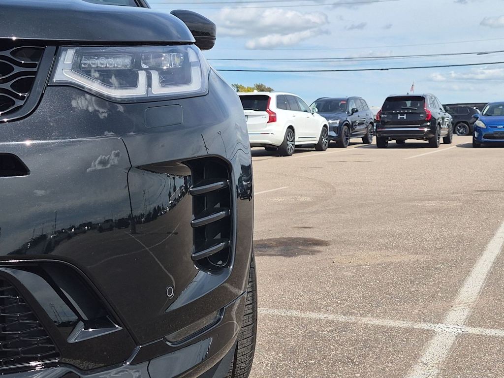 Thumbnail: 2026 Land Rover Discovery Sport - 6