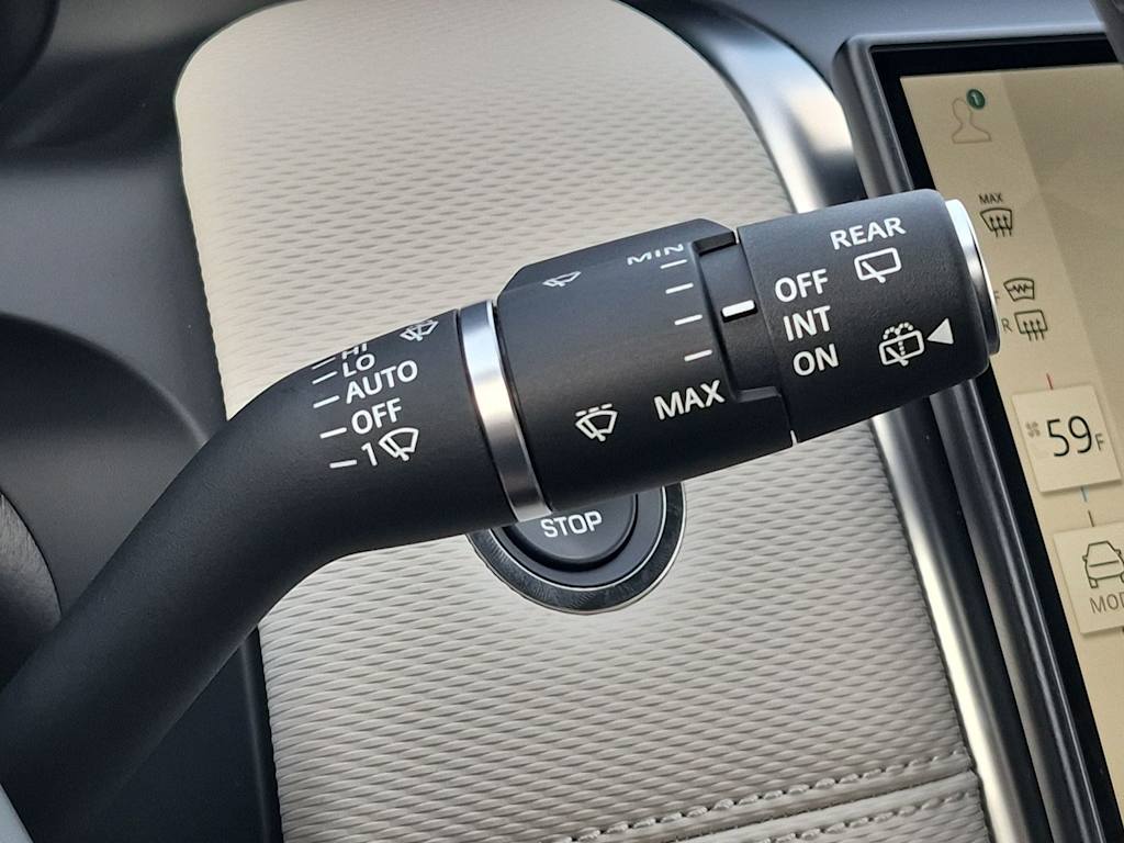 Thumbnail: 2026 Land Rover Discovery Sport - 18