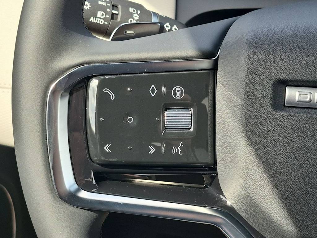 Thumbnail: 2026 Land Rover Discovery Sport - 30