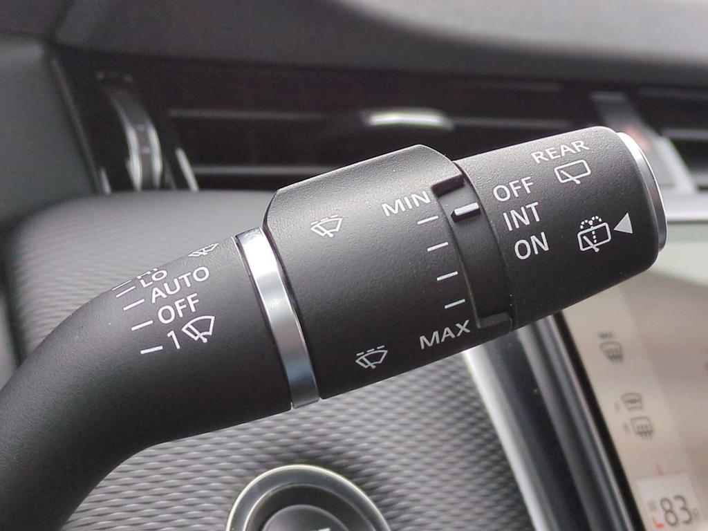2025 Land Rover Discovery Sport Dynamic SE 29