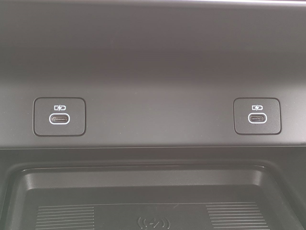 2025 Land Rover Discovery Sport Dynamic SE 34