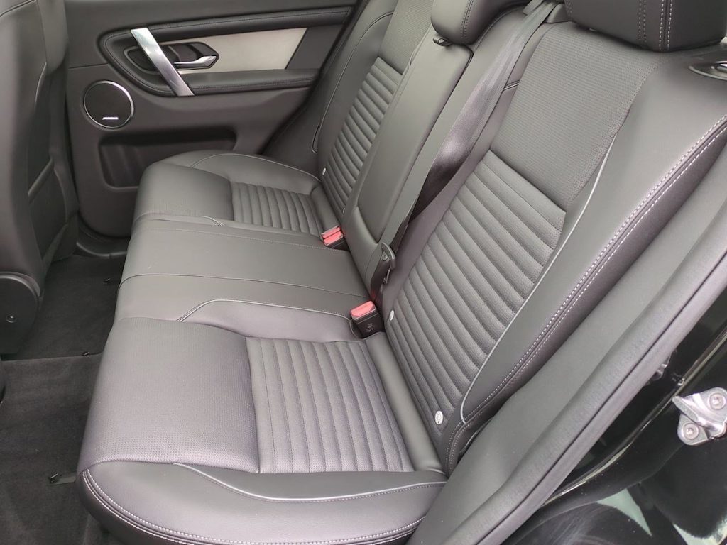 2025 Land Rover Discovery Sport Dynamic SE 12