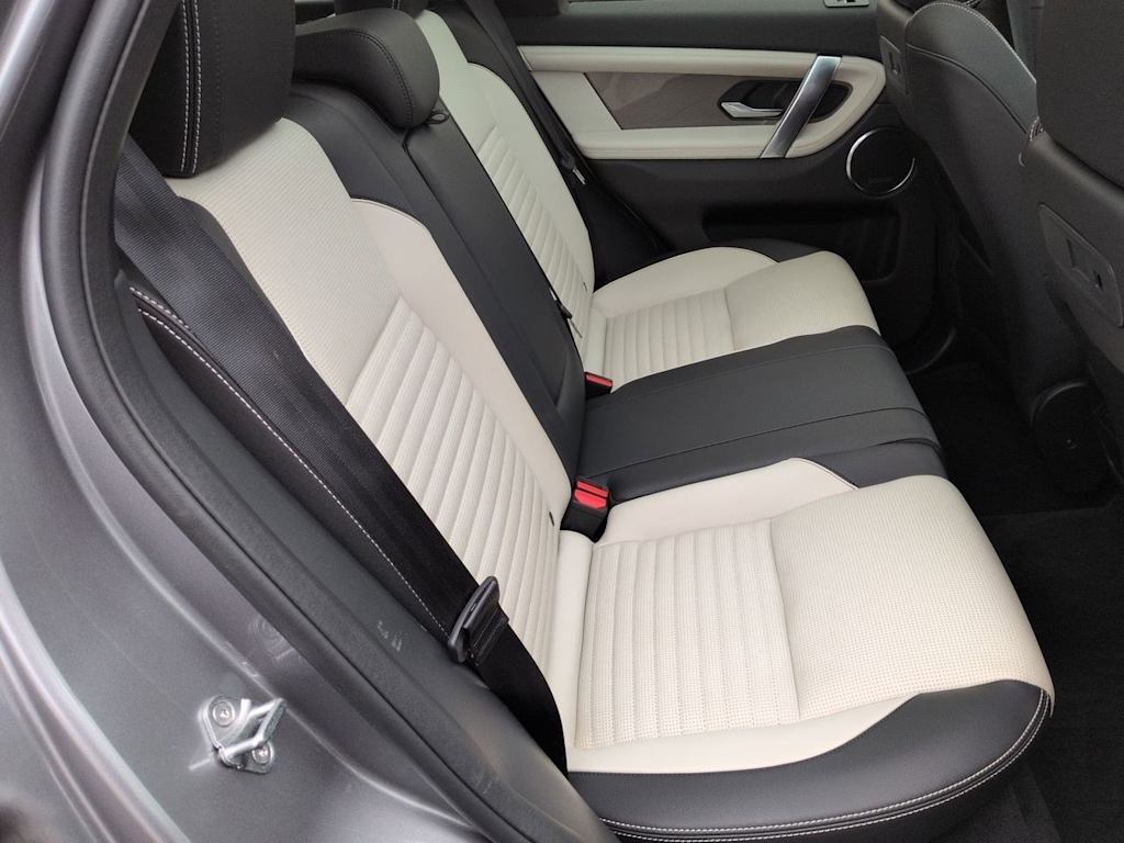 Thumbnail: 2025 Land Rover Discovery Sport - 28