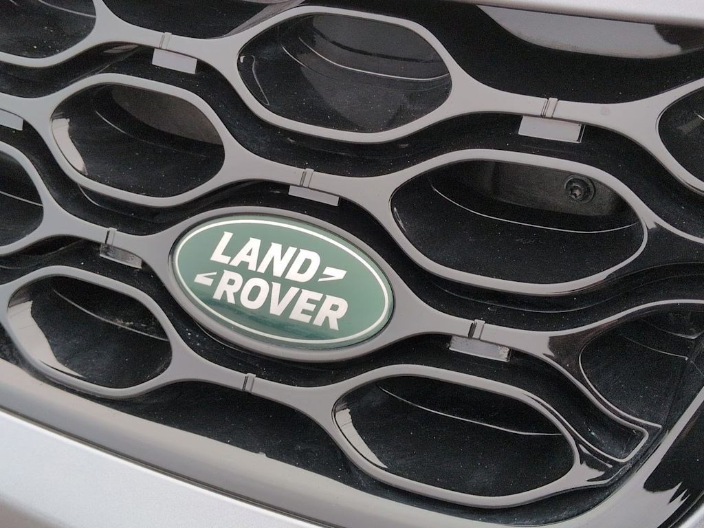 Thumbnail: 2025 Land Rover Discovery Sport - 7