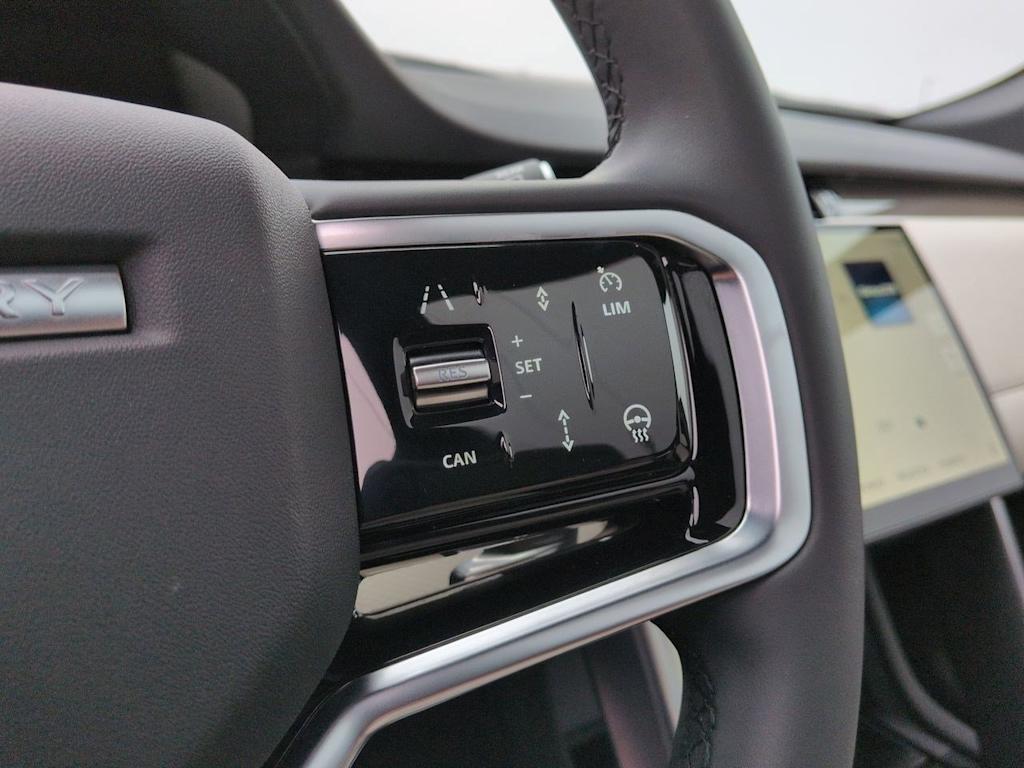 Thumbnail: 2025 Land Rover Discovery Sport - 32