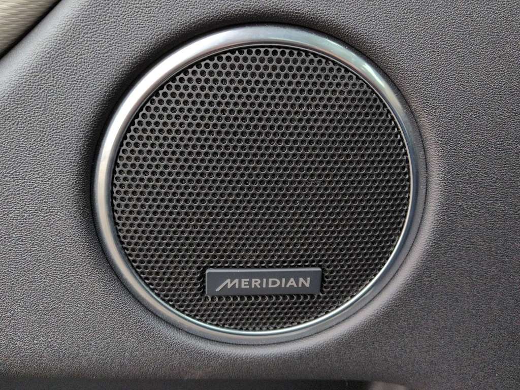 Thumbnail: 2025 Land Rover Discovery Sport - 34