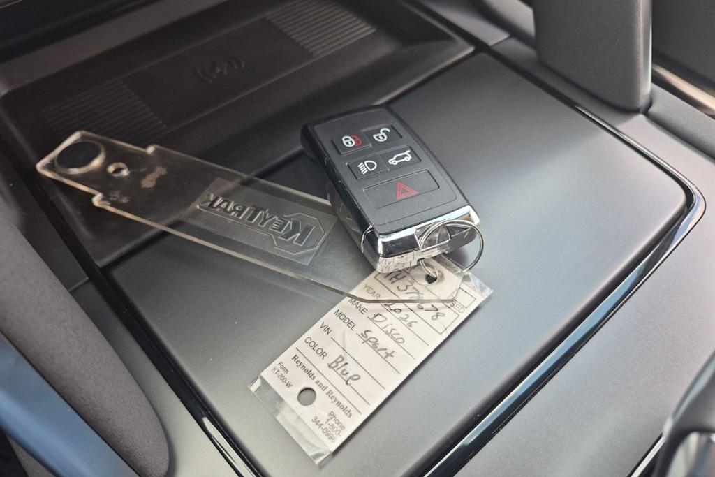 Thumbnail: 2026 Land Rover Discovery Sport - 36