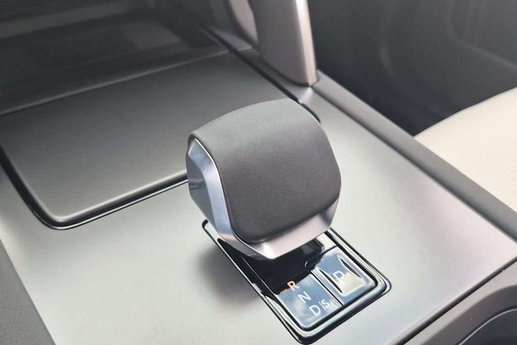 Thumbnail: 2026 Land Rover Discovery Sport - 16