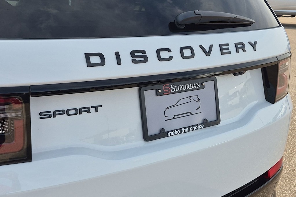 Thumbnail: 2026 Land Rover Discovery Sport - 22