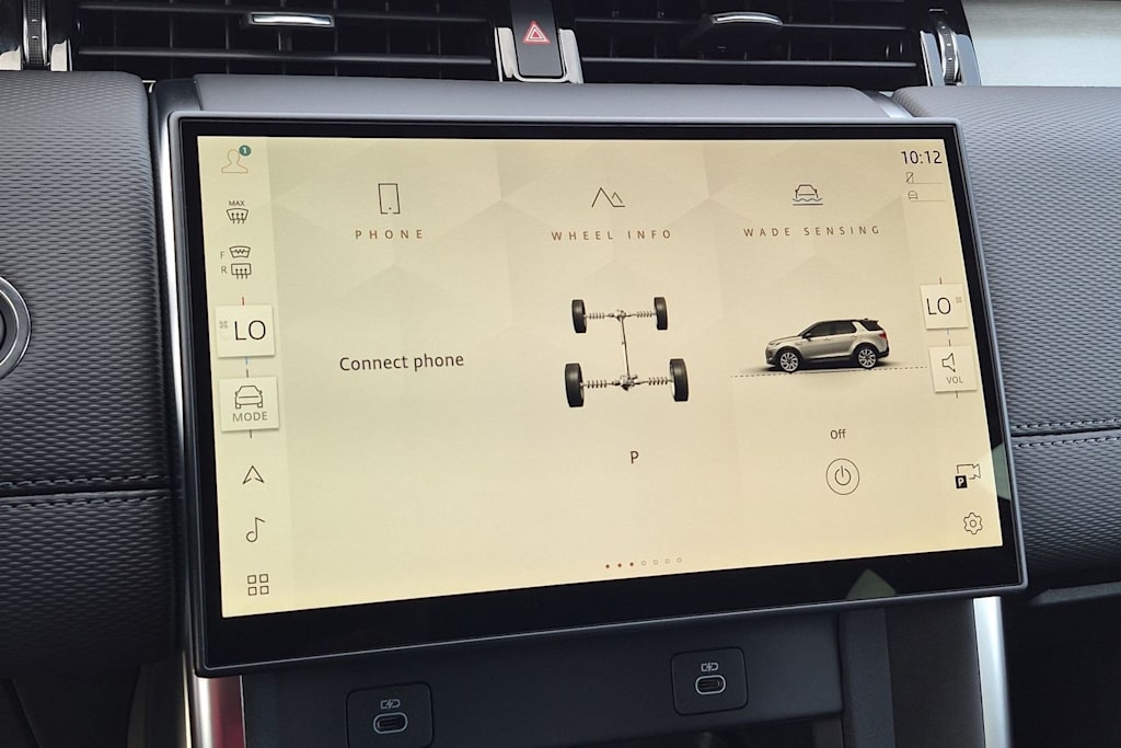 Thumbnail: 2026 Land Rover Discovery Sport - 29