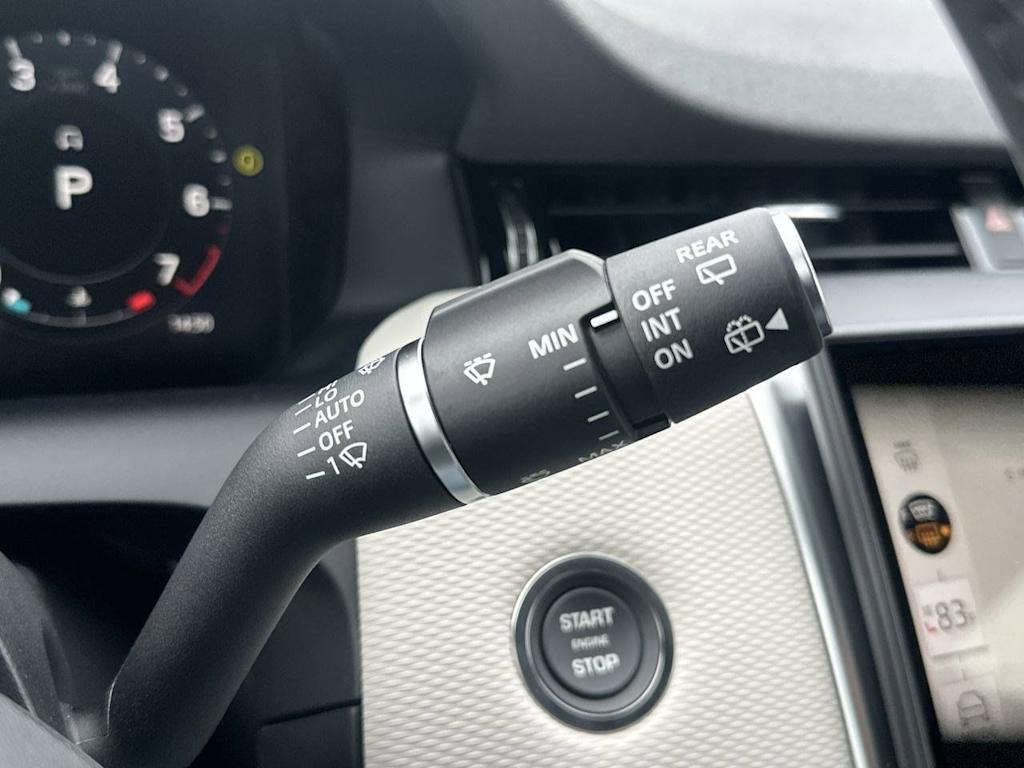 Thumbnail: 2026 Land Rover Discovery Sport - 31