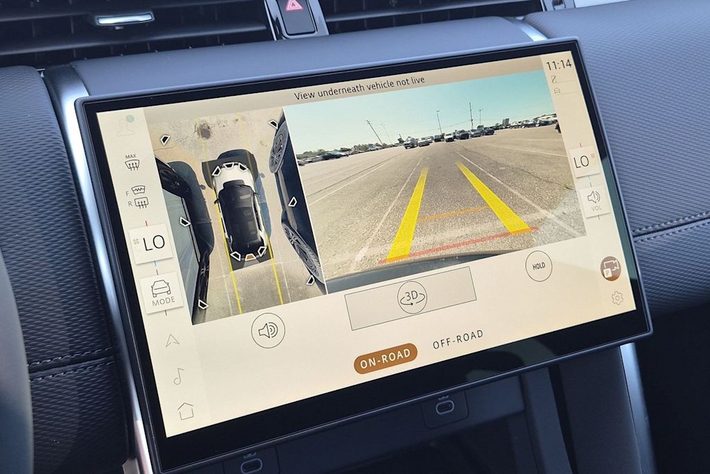 Thumbnail: 2026 Land Rover Discovery Sport - 33