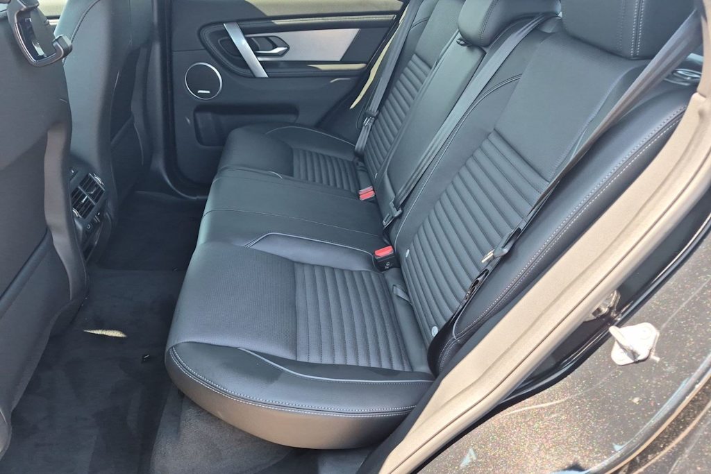 Thumbnail: 2026 Land Rover Discovery Sport - 28