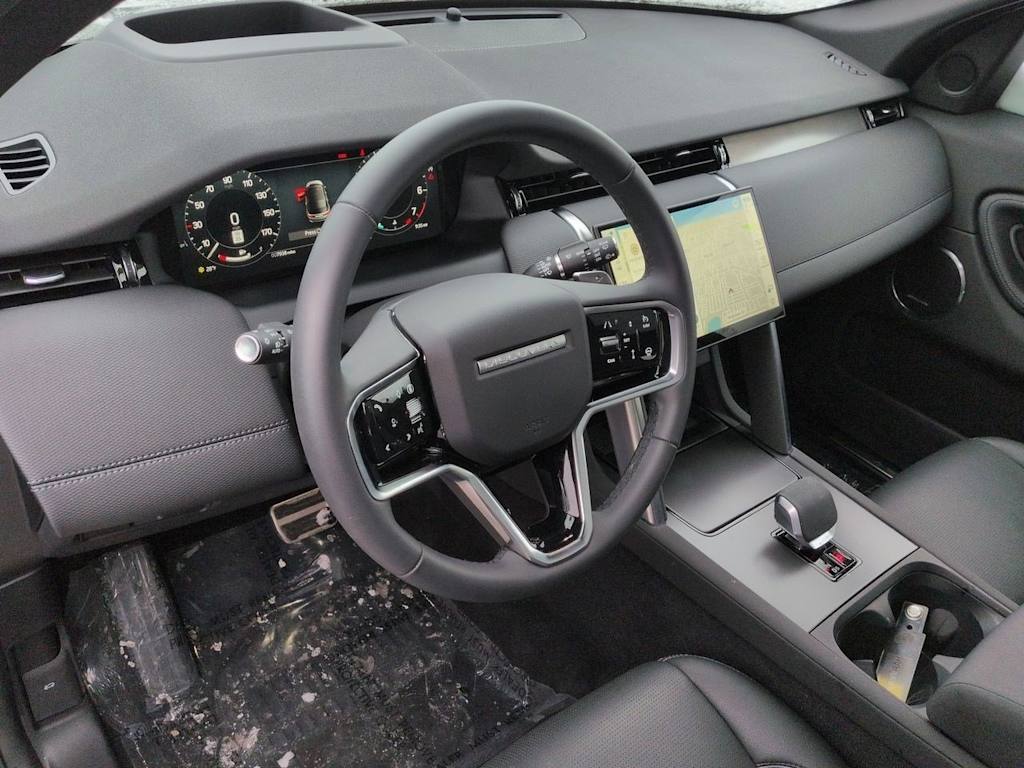 Thumbnail: 2025 Land Rover Discovery Sport - 2