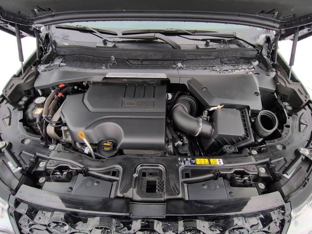 Thumbnail: 2025 Land Rover Discovery Sport - 9