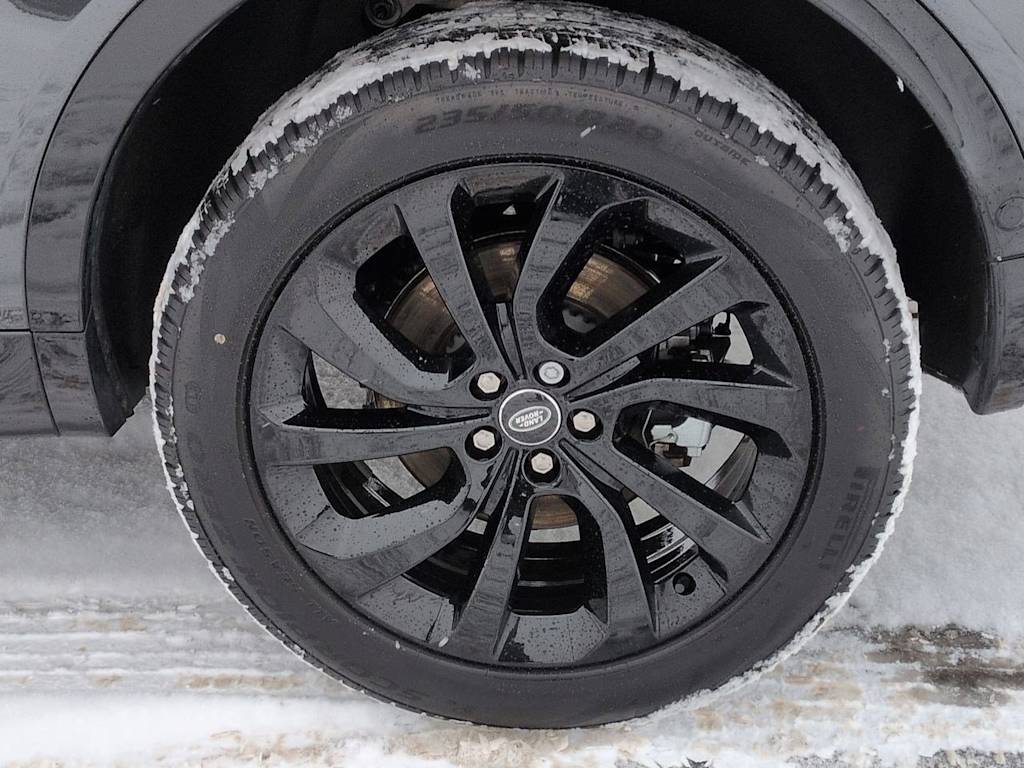 Thumbnail: 2025 Land Rover Discovery Sport - 8