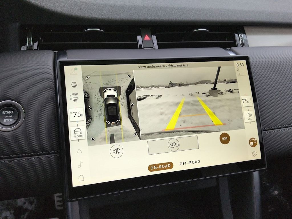 Thumbnail: 2025 Land Rover Discovery Sport - 15