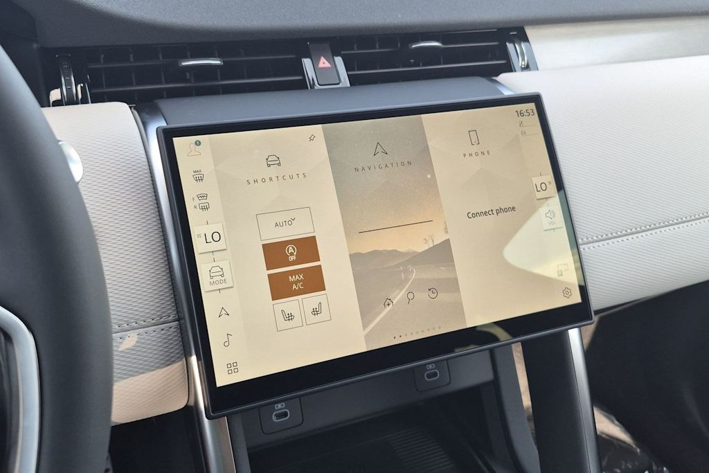 Thumbnail: 2026 Land Rover Discovery Sport - 14