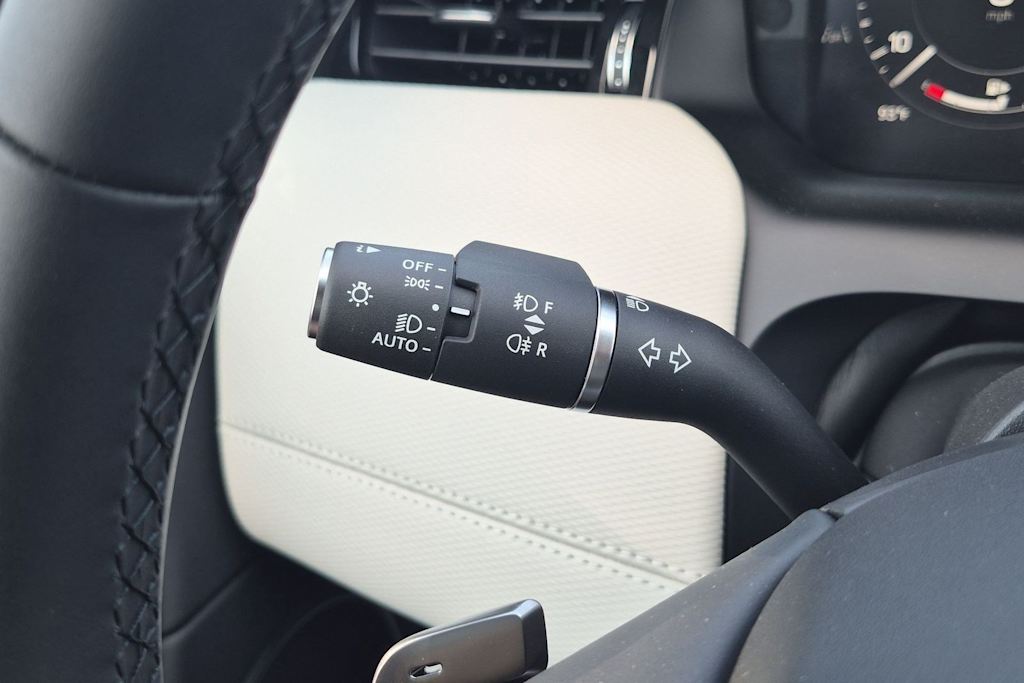 Thumbnail: 2026 Land Rover Discovery Sport - 29