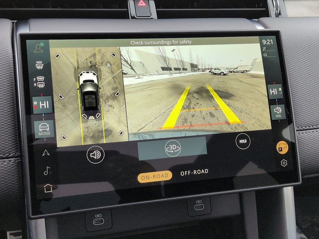 Thumbnail: 2025 Land Rover Discovery Sport - 34