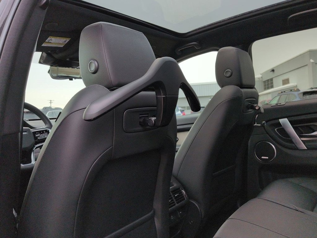 Thumbnail: 2025 Land Rover Discovery Sport - 12