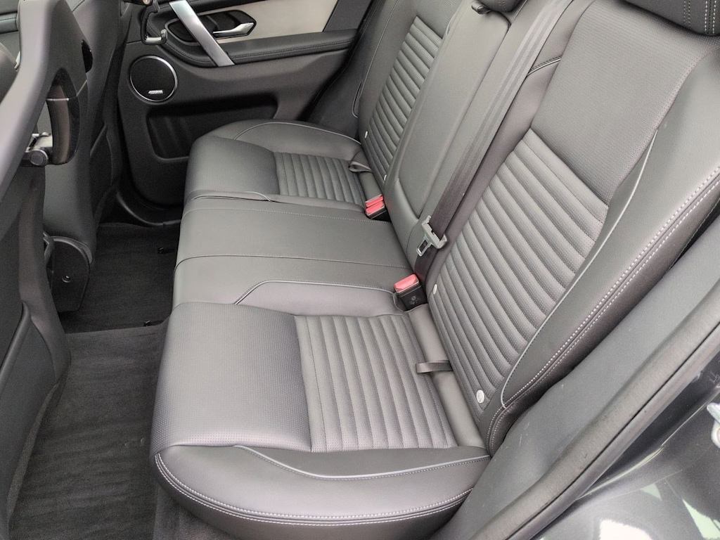 Thumbnail: 2025 Land Rover Discovery Sport - 28