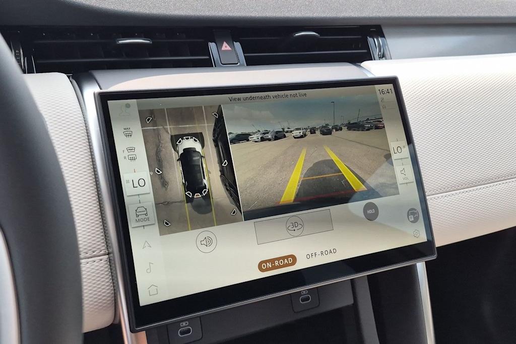 Thumbnail: 2026 Land Rover Discovery Sport - 33