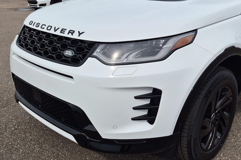 Thumbnail: 2026 Land Rover Discovery Sport - 22