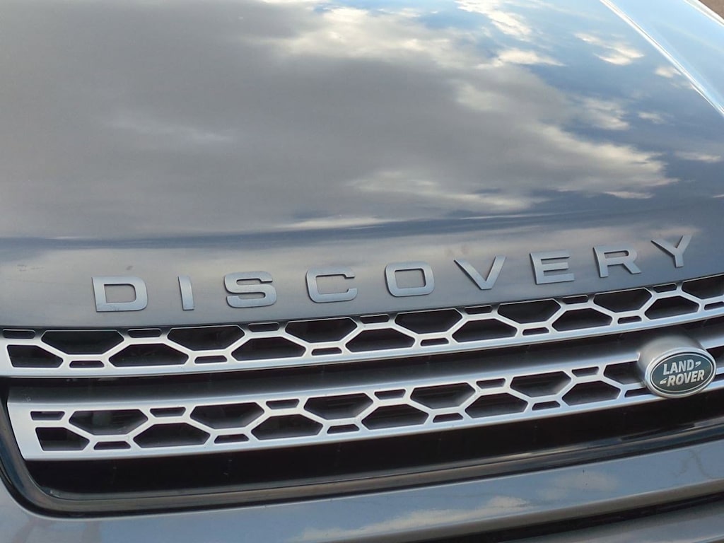 Thumbnail: 2019 Land Rover Discovery Sport - 23