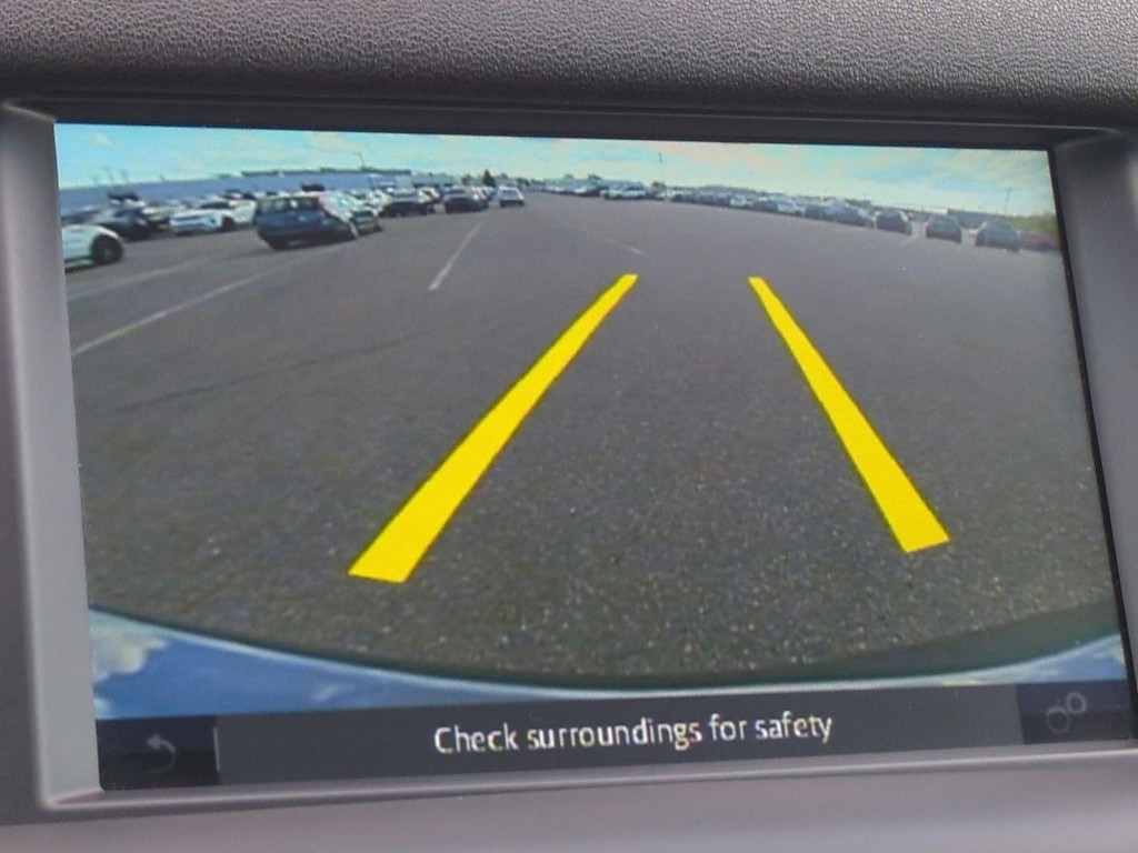 Thumbnail: 2019 Land Rover Discovery Sport - 33