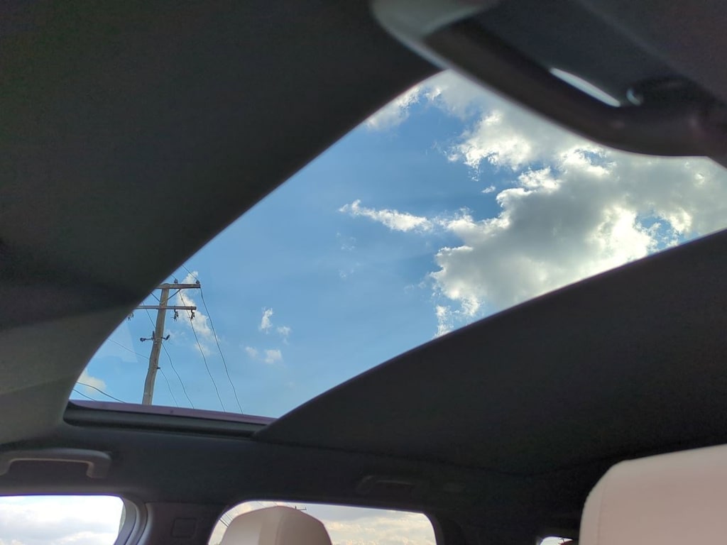 Thumbnail: 2019 Land Rover Discovery Sport - 25