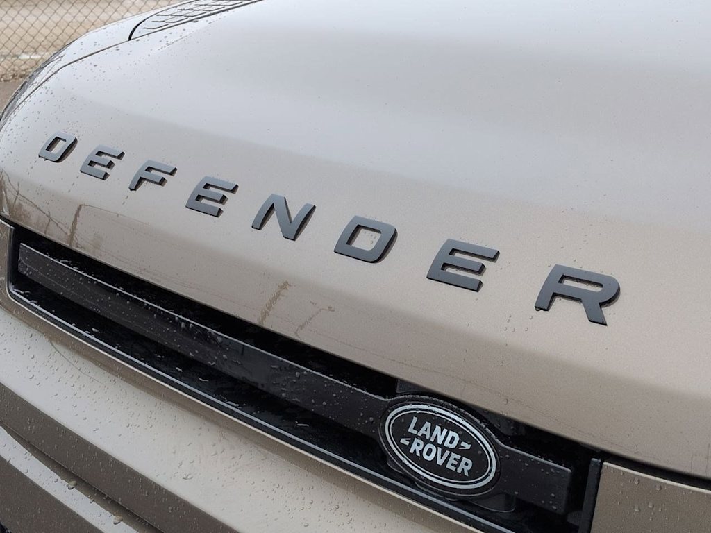 Thumbnail: 2026 Land Rover Defender - 25