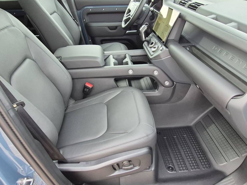 Thumbnail: 2026 Land Rover Defender - 29
