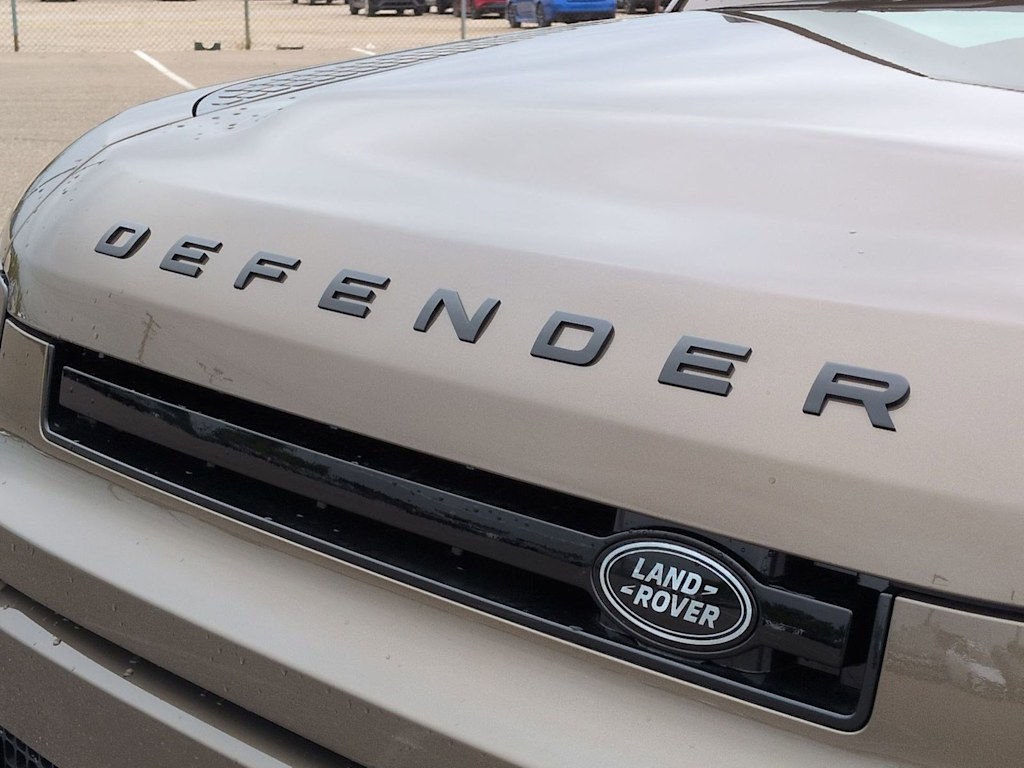 Thumbnail: 2026 Land Rover Defender - 24