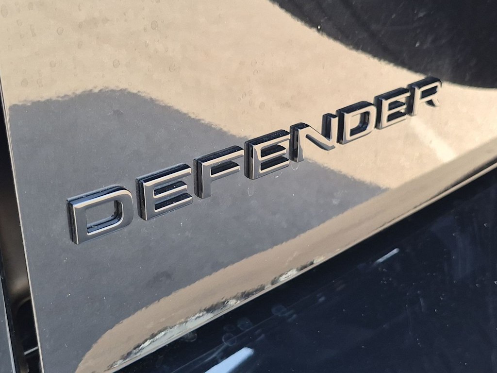 Thumbnail: 2026 Land Rover Defender - 18