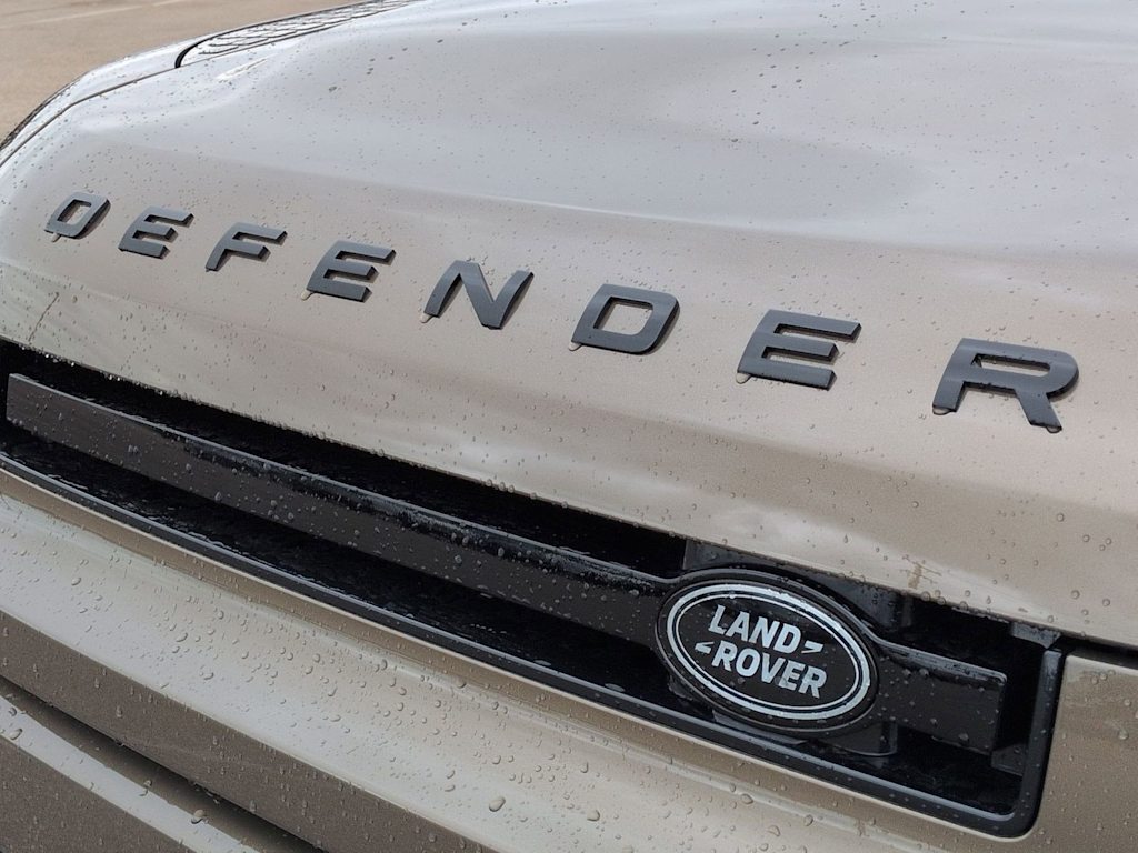 Thumbnail: 2026 Land Rover Defender - 26