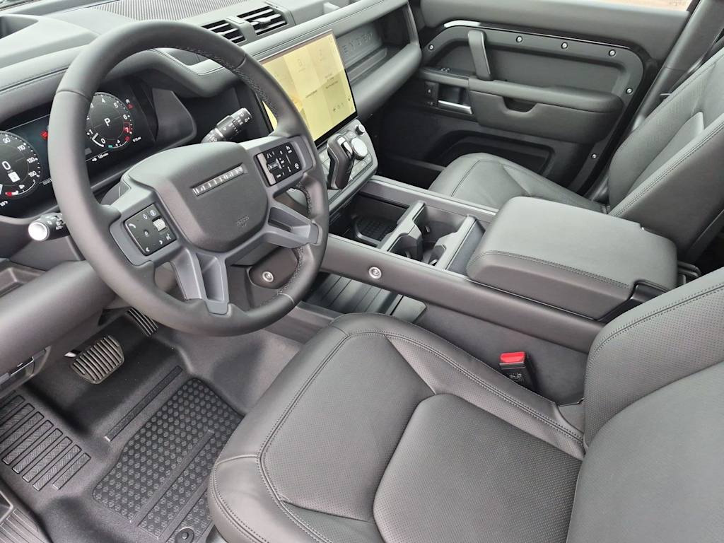 Thumbnail: 2026 Land Rover Defender - 10