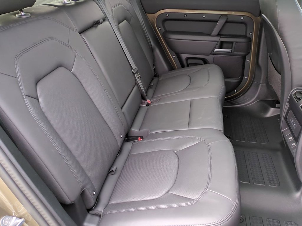 Thumbnail: 2025 Land Rover Defender - 29